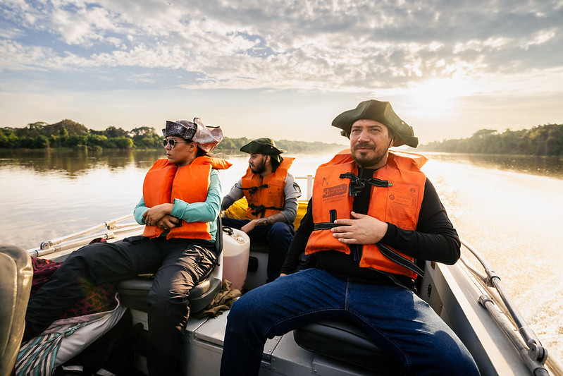PASSEIO DE BARCO PELO PANTANAL – NATUREZA E VIDA SELVAGEM EM CÁCERES